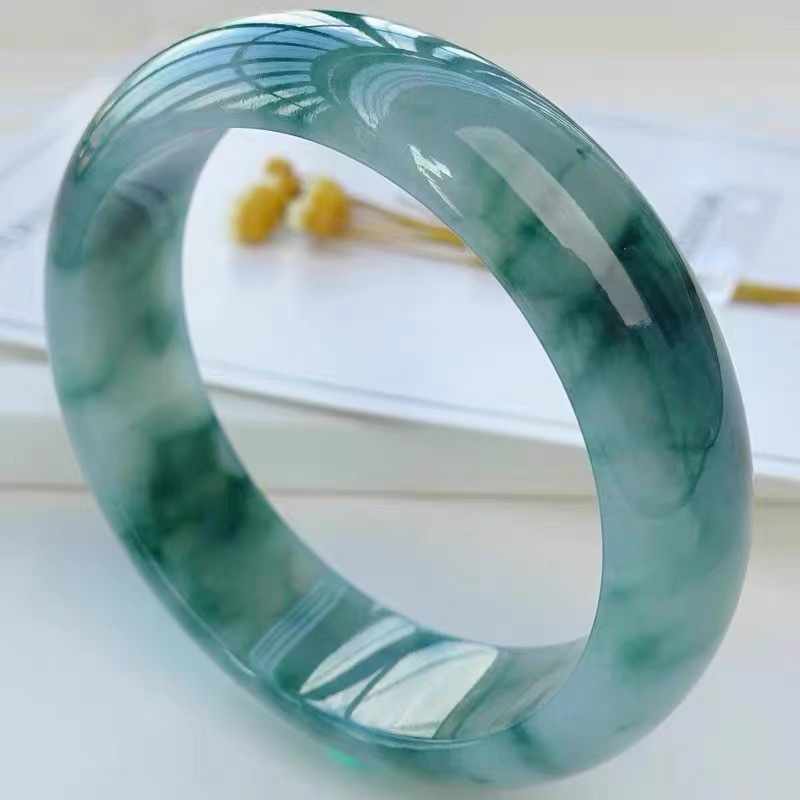 Bracelets - Myanmar'dan gelen Buz Yeşim Taşı Bileklik,