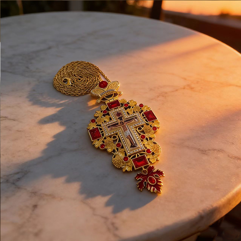 Yeni Premium Kırmızı Mücevherl - Cross Pendant Necklace Gold incelemesi ve fiyatı
