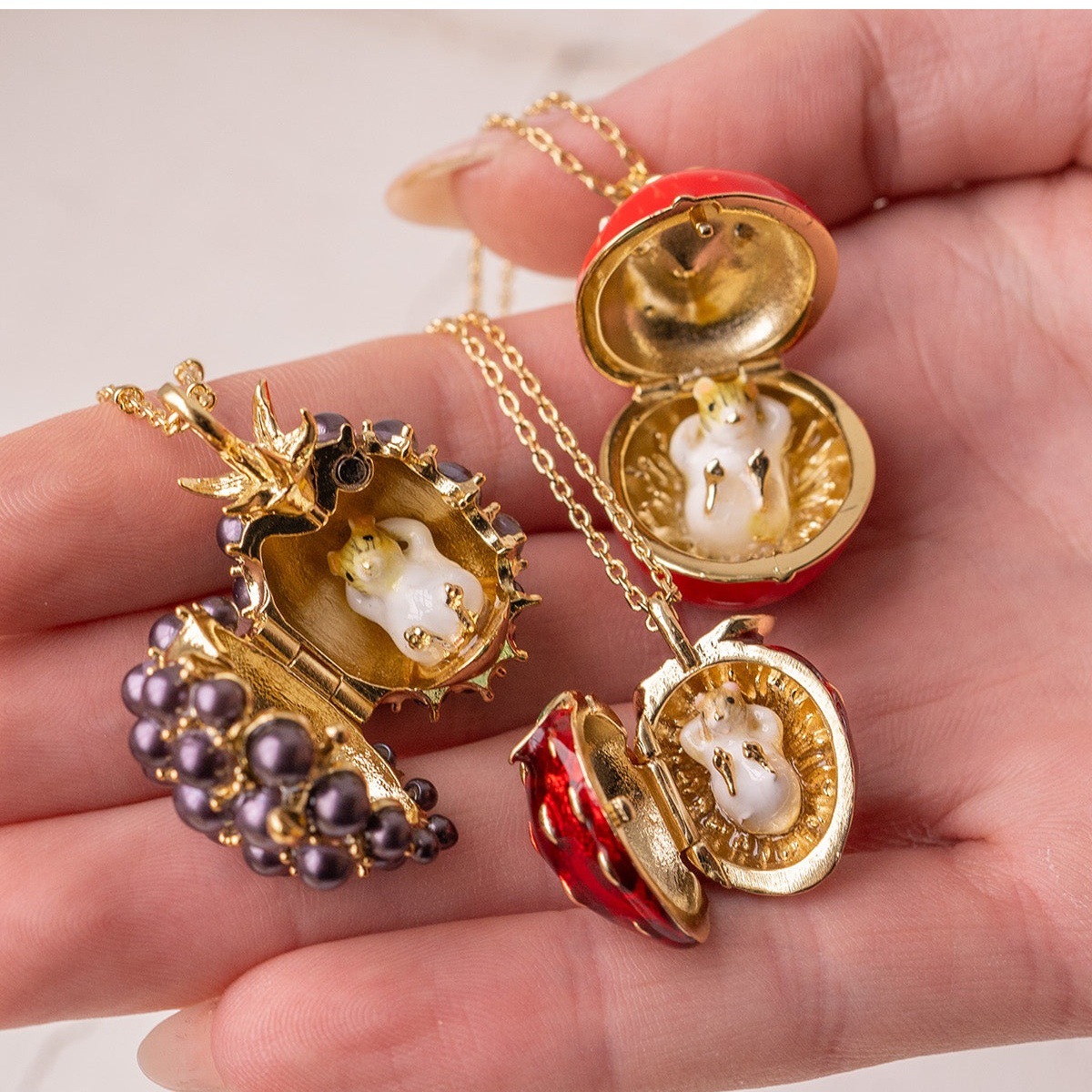 Yeni Meyveli Paskalya Yumurtas - Heart Locket Necklace Photo incelemesi ve fiyatı