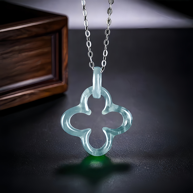 Mavi Myanmar Jadeite dört yapr - Necklaces incelemesi ve fiyatı